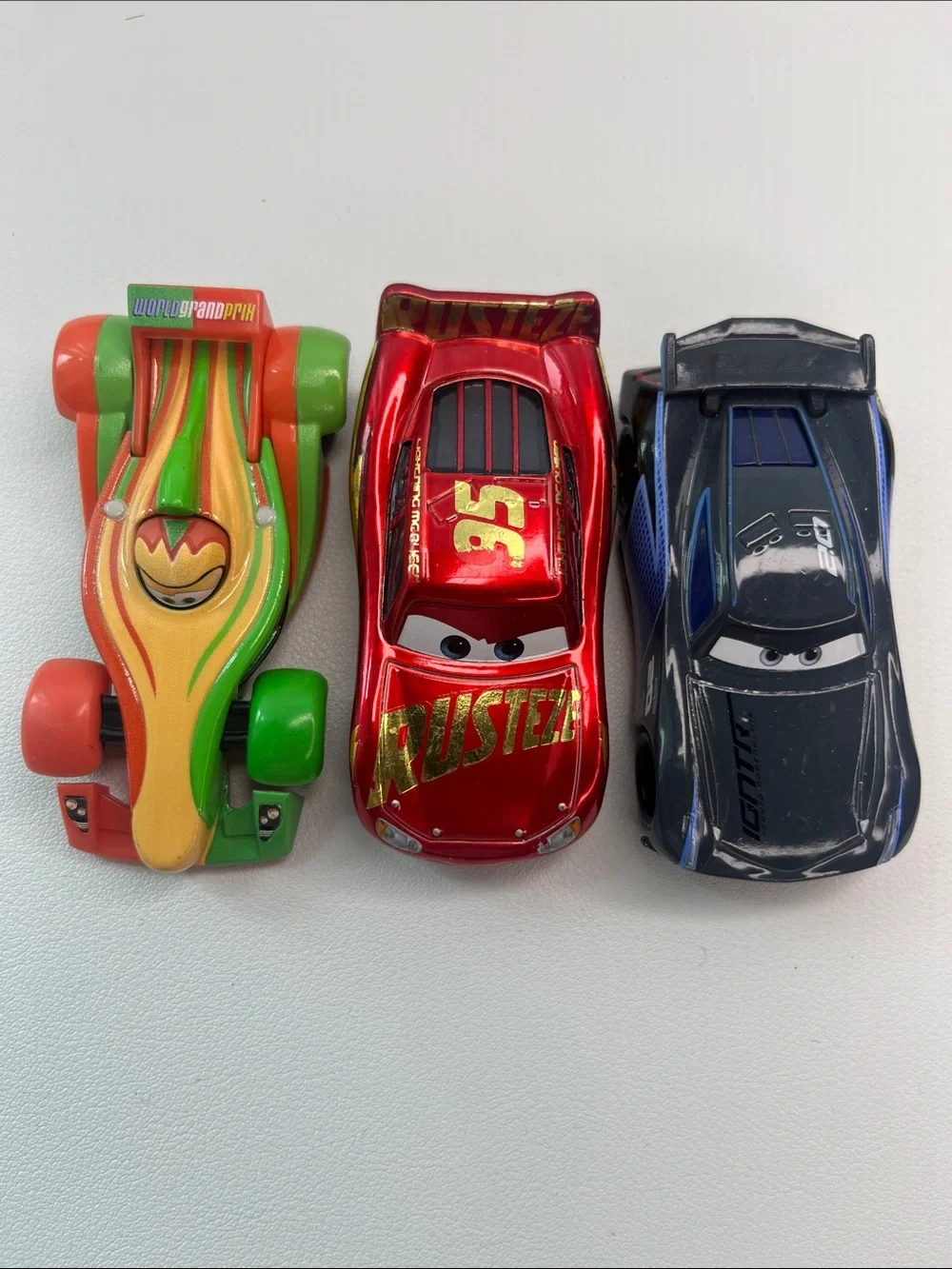 Disney Pixar Cars 3 Cars Die-Cast Toy Car Lightning McQueen